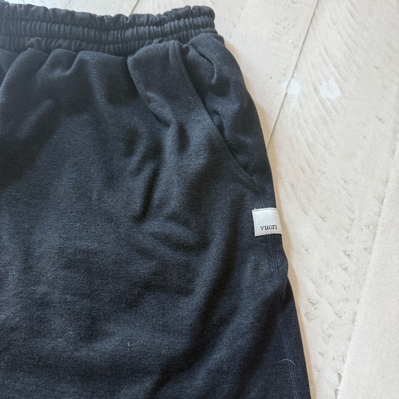 Vuori Black Athletic Shorts - Picture 3 of 6